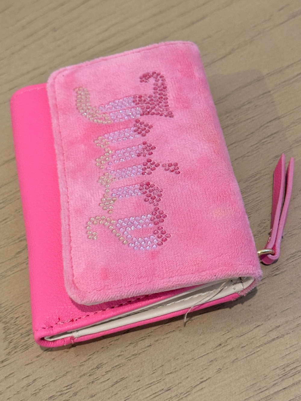 Juicy Couture White and Pink Bi-Fold Card Wallet